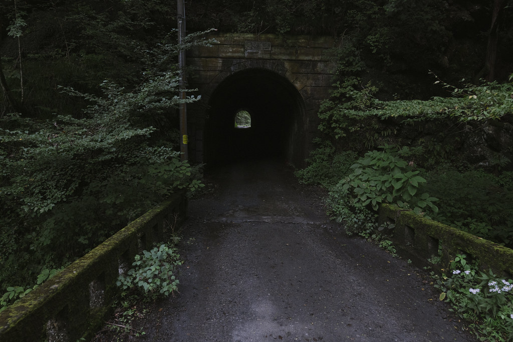 奥多摩のトンネル