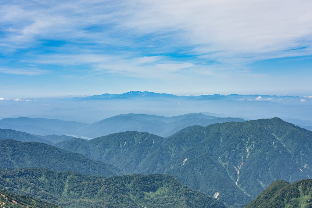 浄土山から見る白山