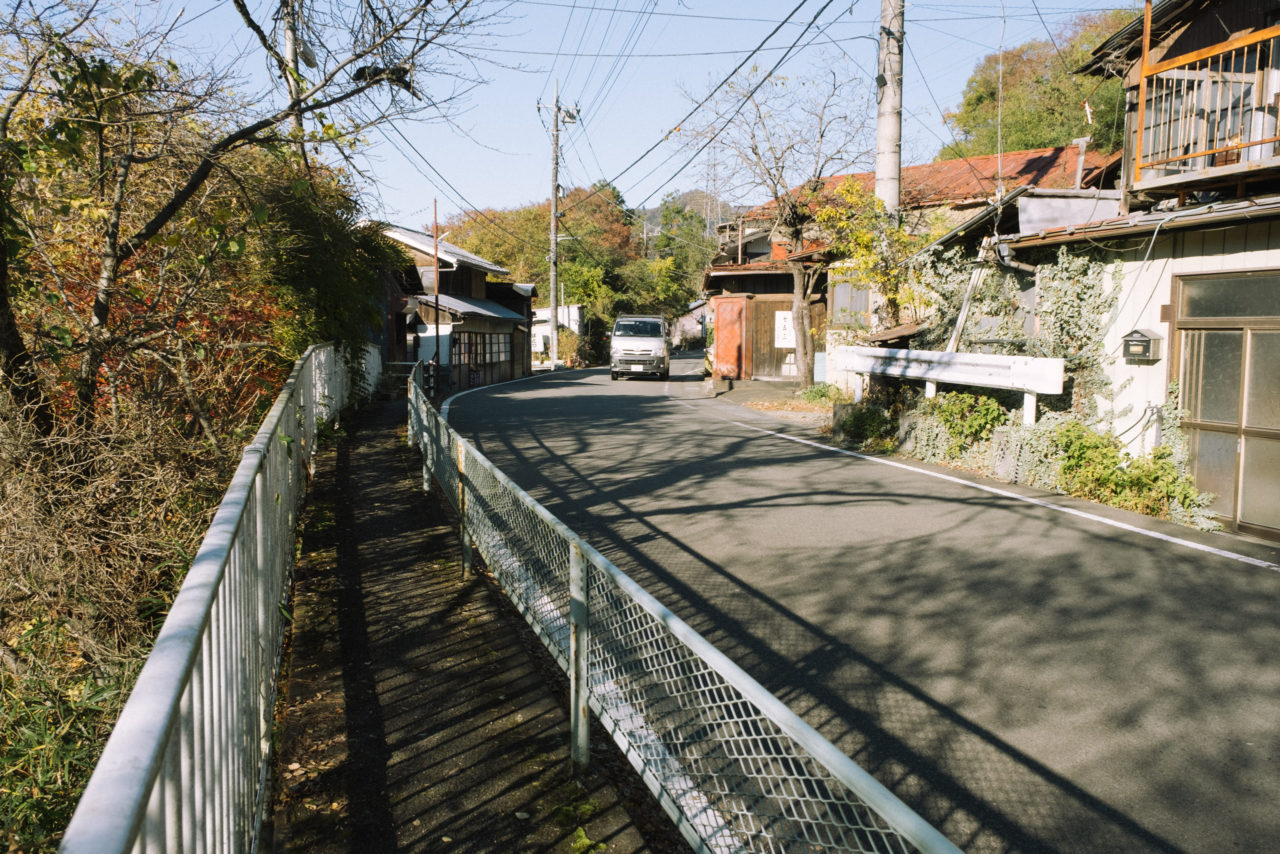 百蔵山への道