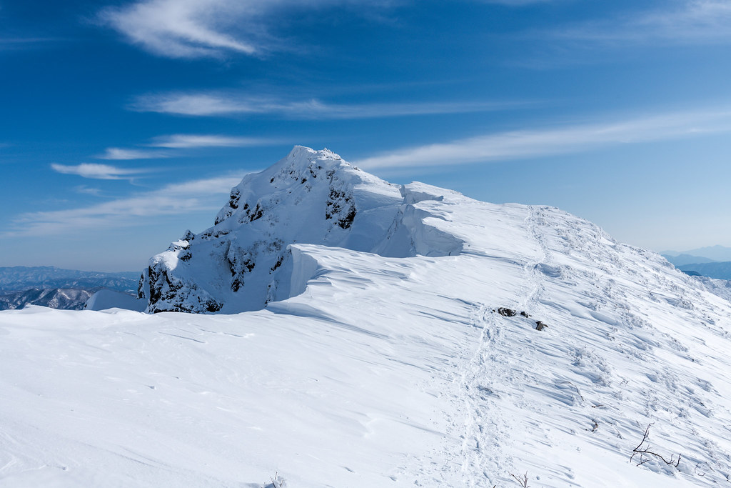 谷川主脈の雪景色