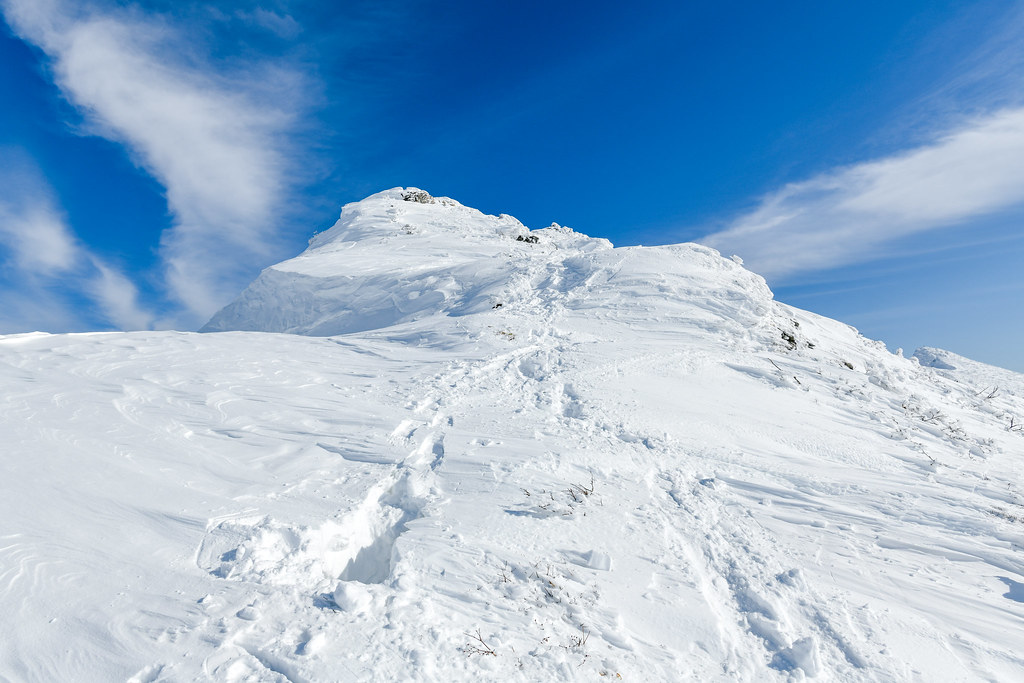 谷川主脈の雪景色