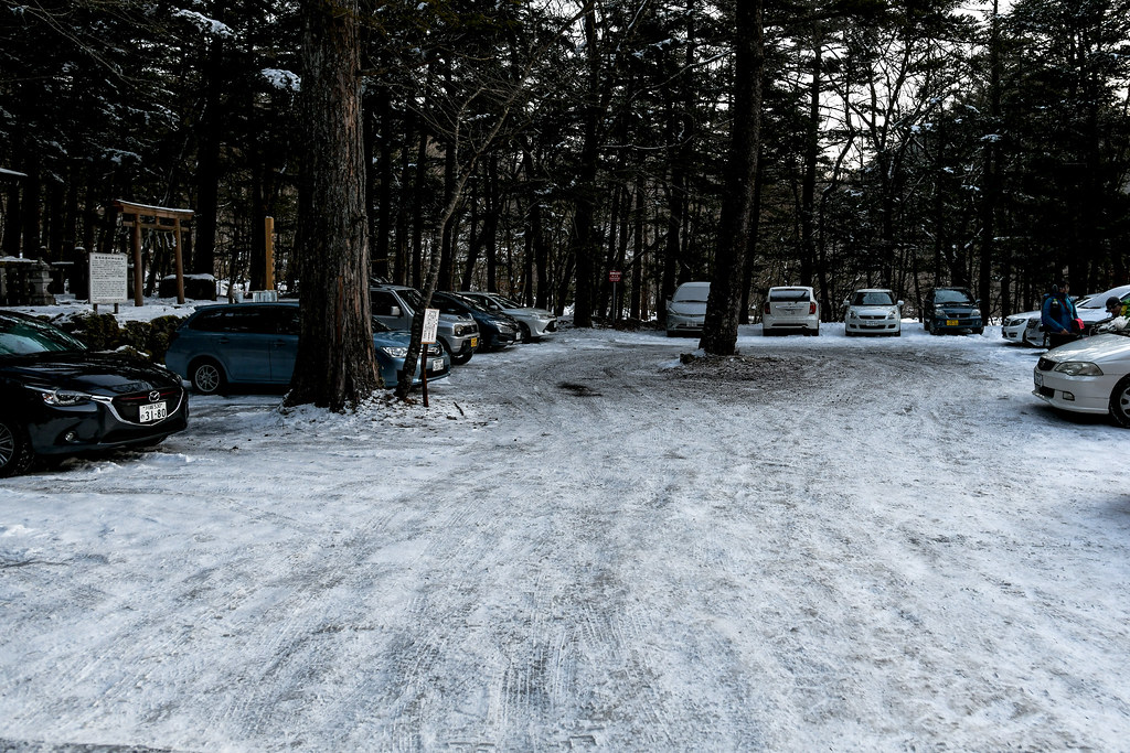 瀧尾神社前駐車場