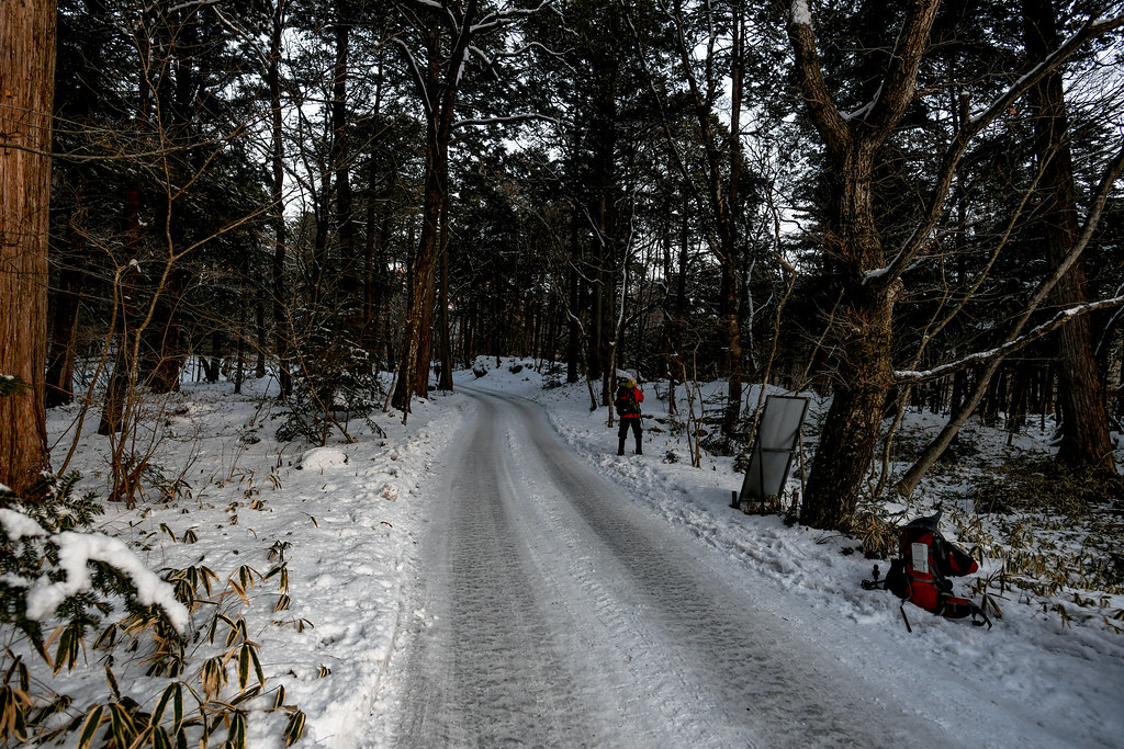 瀧尾神社前駐車場から雲竜へ