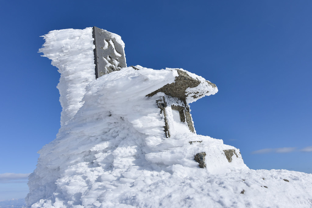 雪の安達太良山山頂