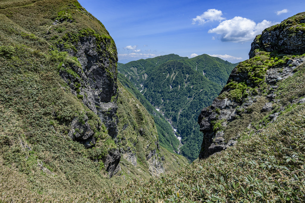 万太郎山から仙ノ倉山へ