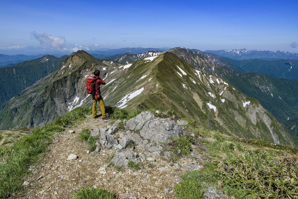 谷川岳稜線の眺め