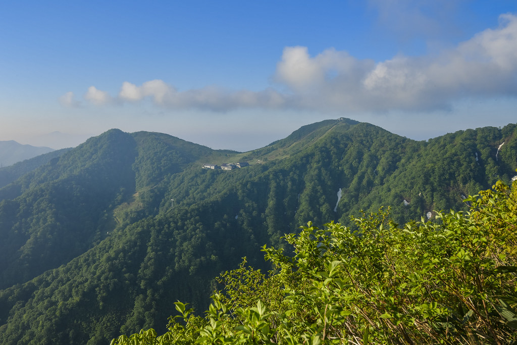 西黒尾根登山道からの景色