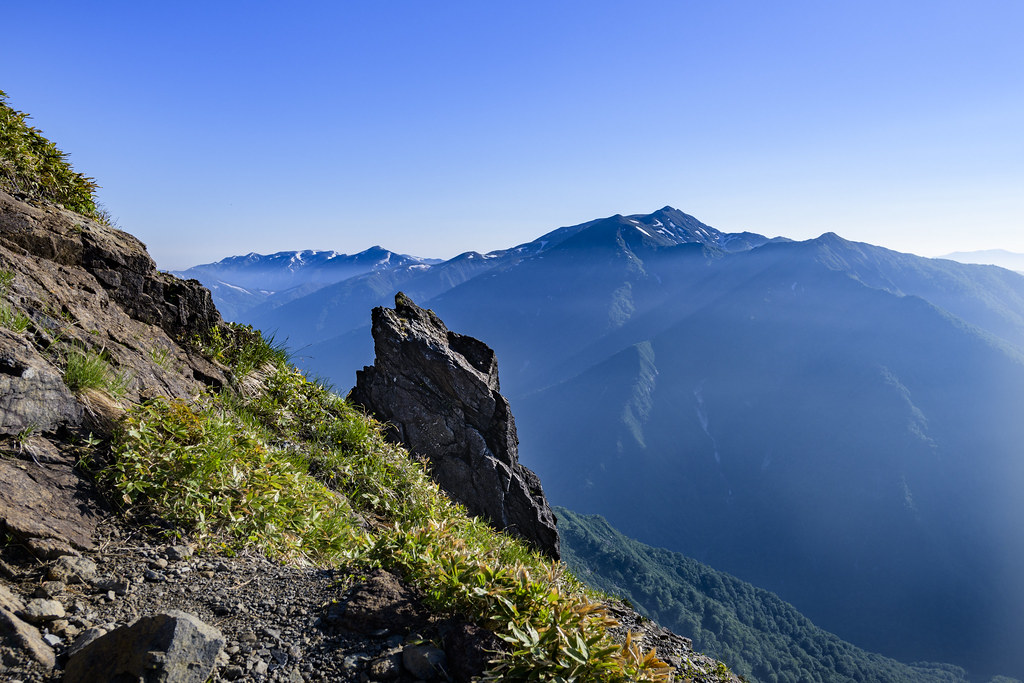 西黒尾根登山道からの景色