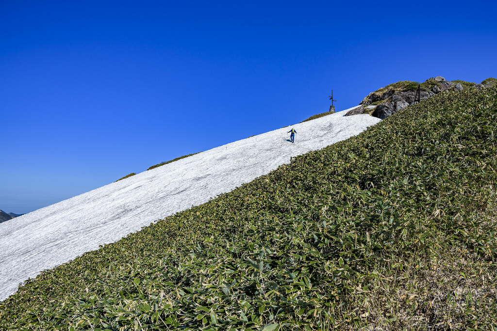西黒尾根登山道