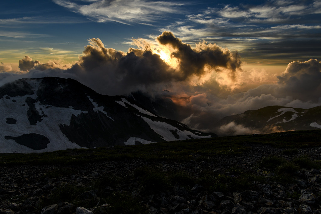 白馬岳山頂の夕焼けの景色