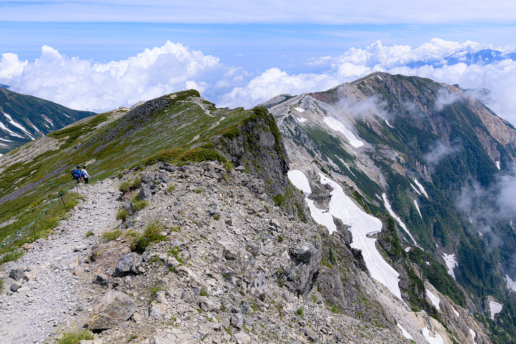 白馬岳から小蓮華山へ