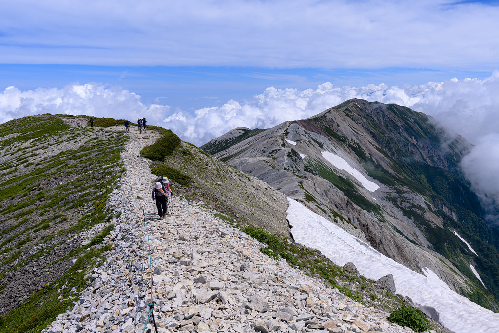 白馬岳から小蓮華山へ