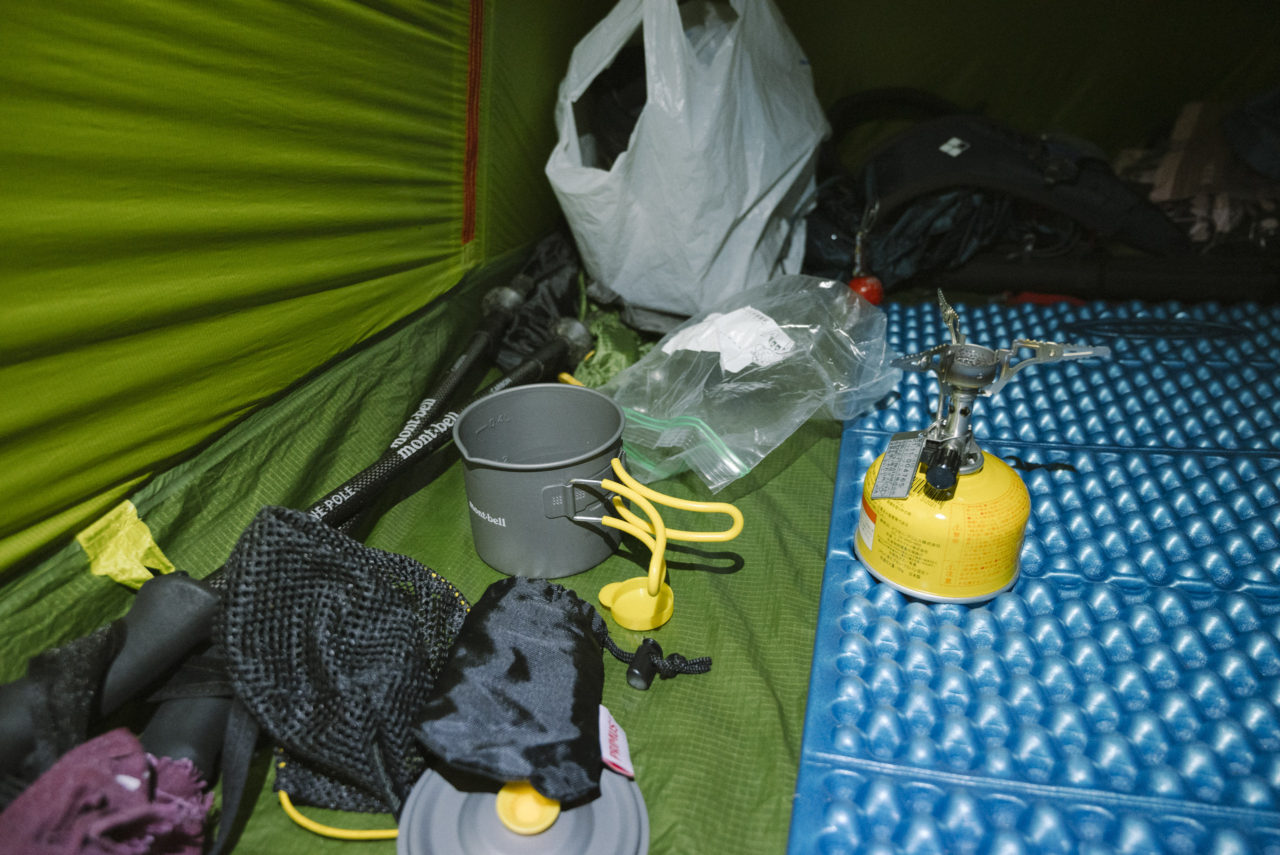 テントの中の朝