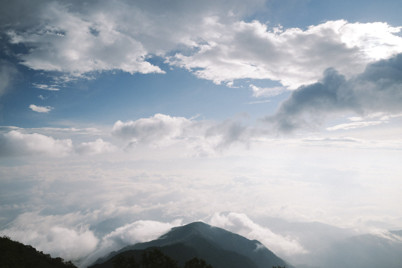 鳳凰三山から眺める雲