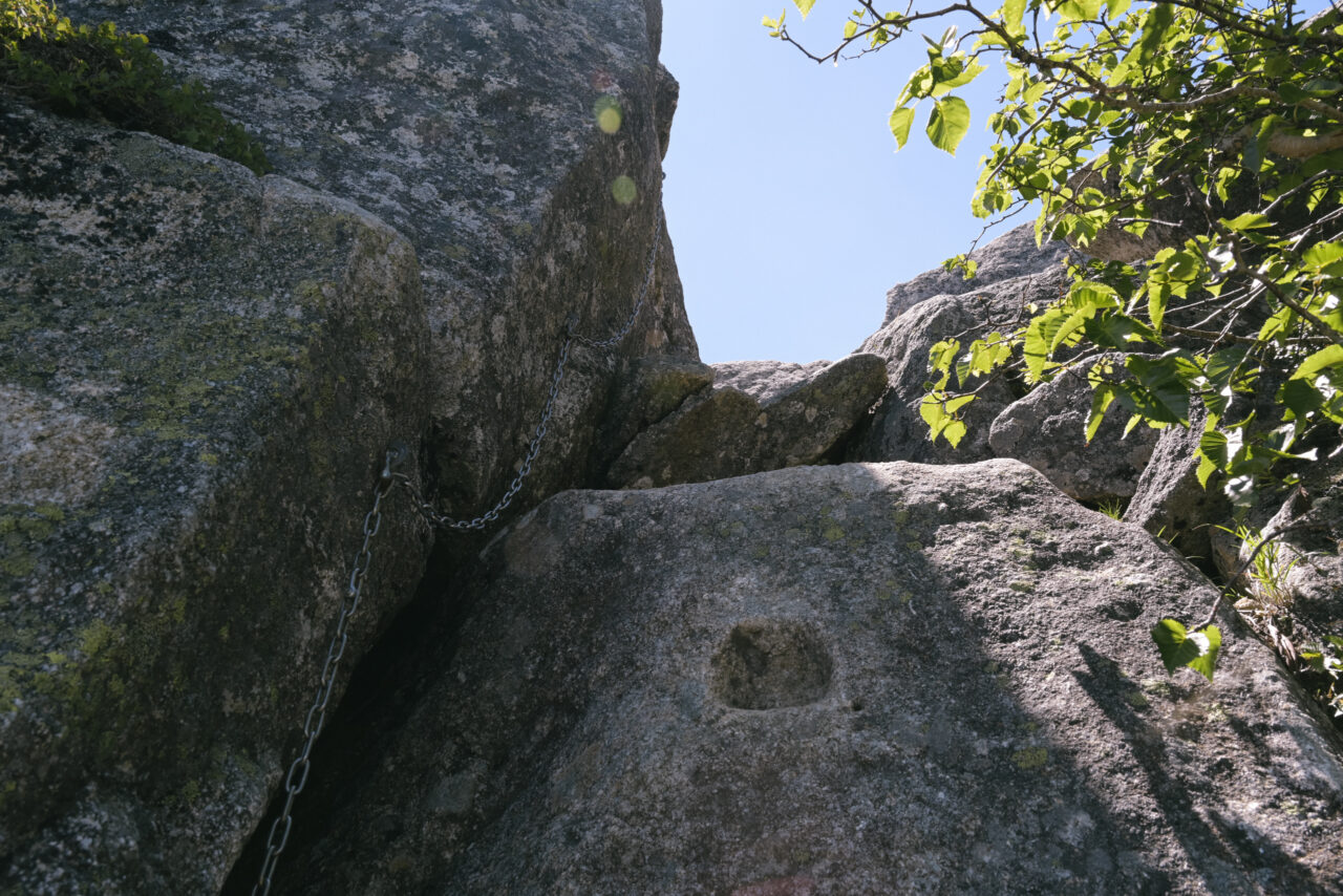 烏帽子岳へ登る