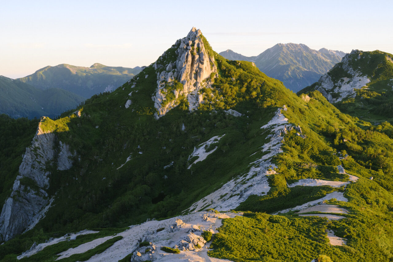 朝焼けの烏帽子岳