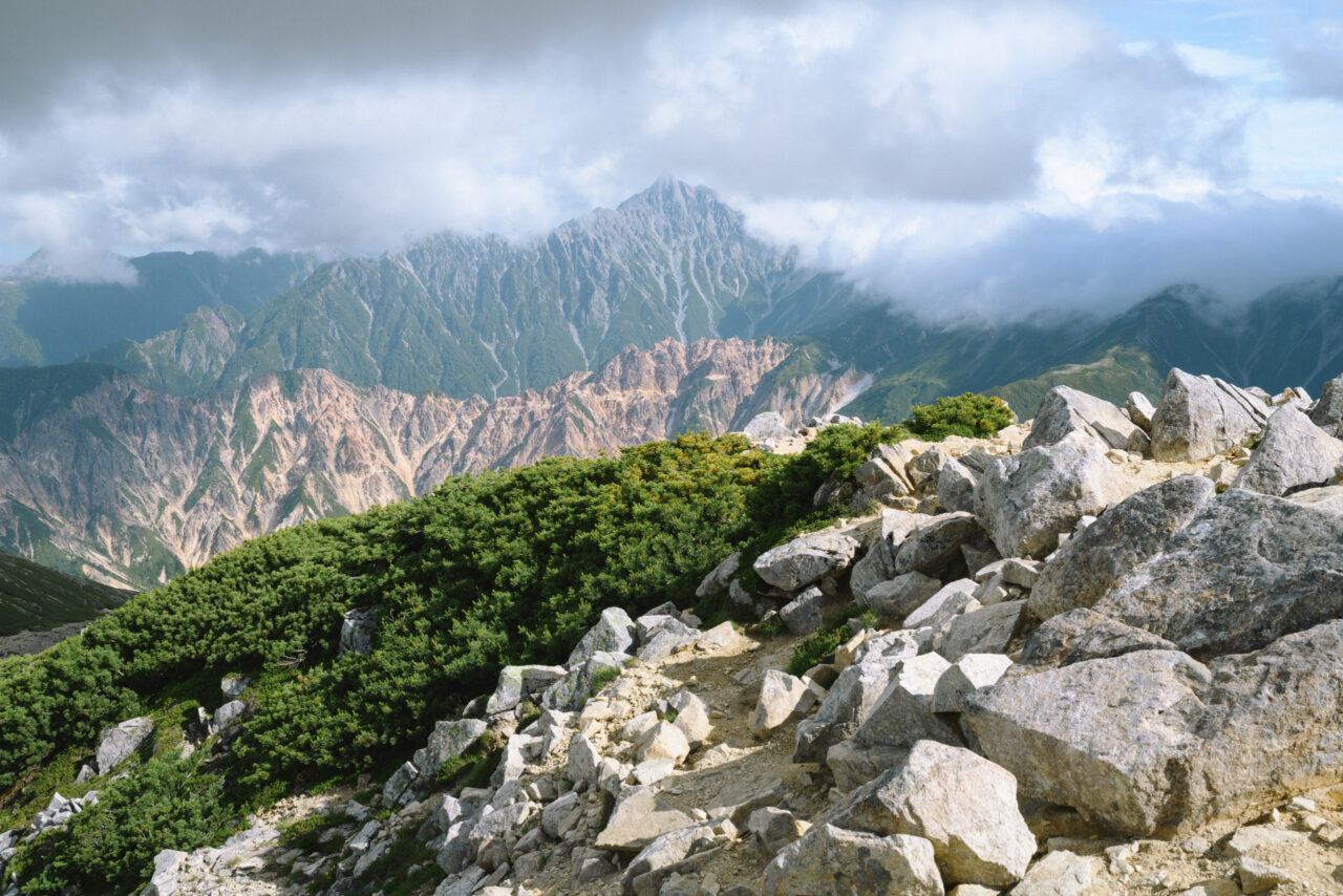 鷲羽岳からみる槍ヶ岳