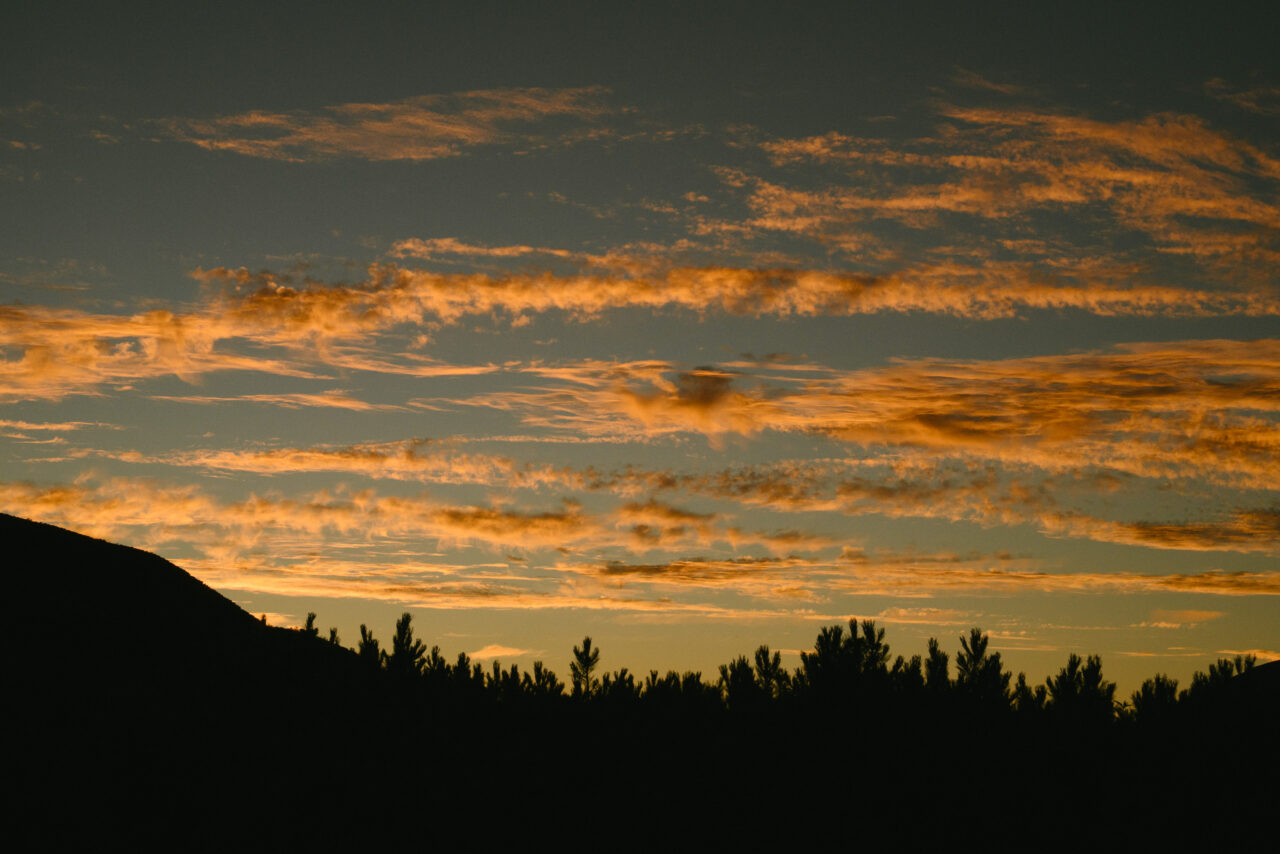 夕日に染まる雲