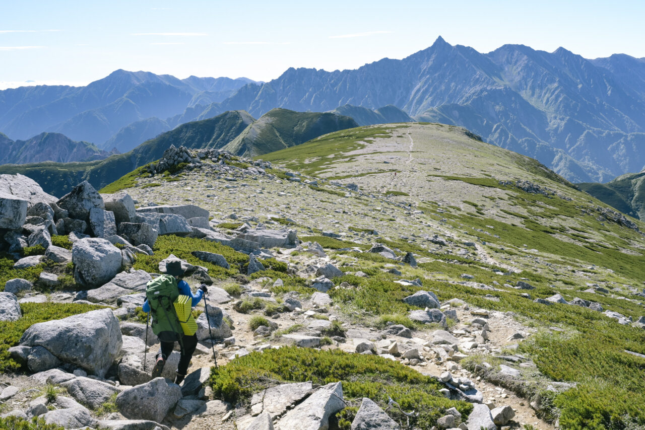 双六岳山頂の天空の滑走路