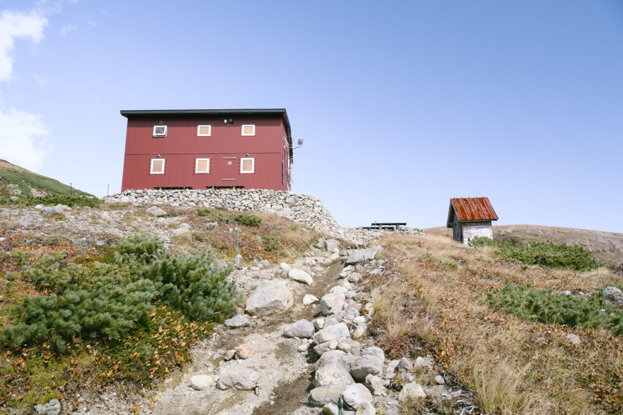 白雲岳避難小屋