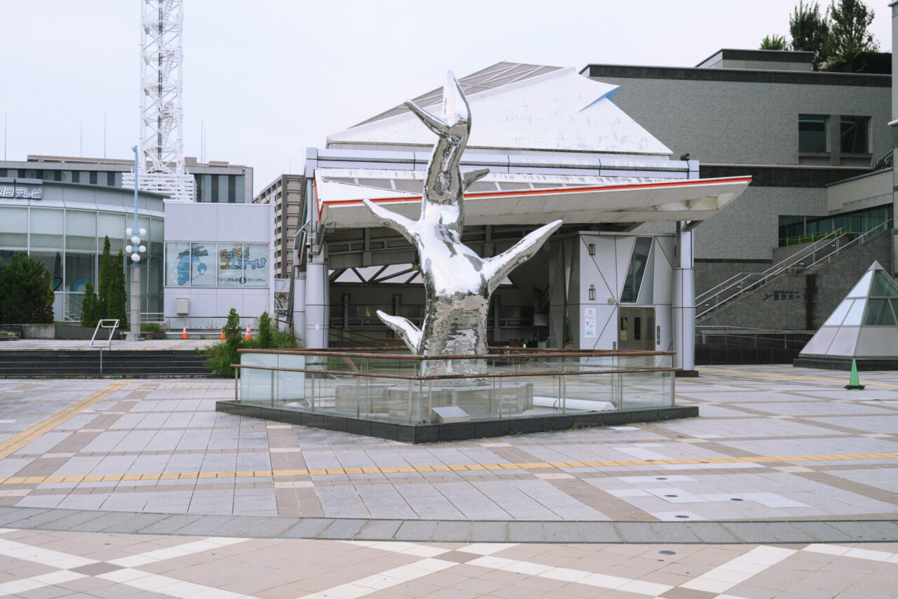 盛岡駅前のモニュメント