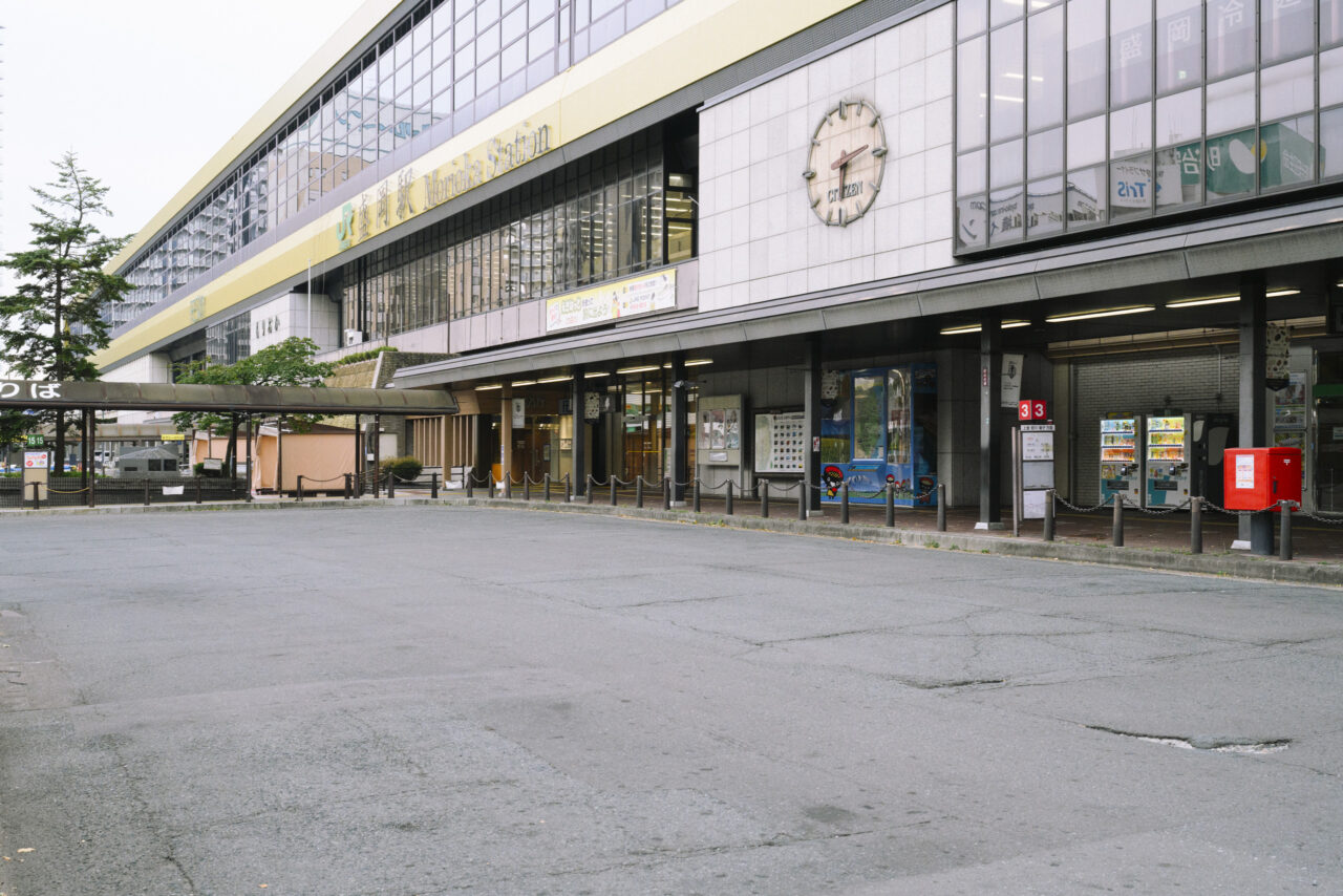 盛岡駅前バス停へ