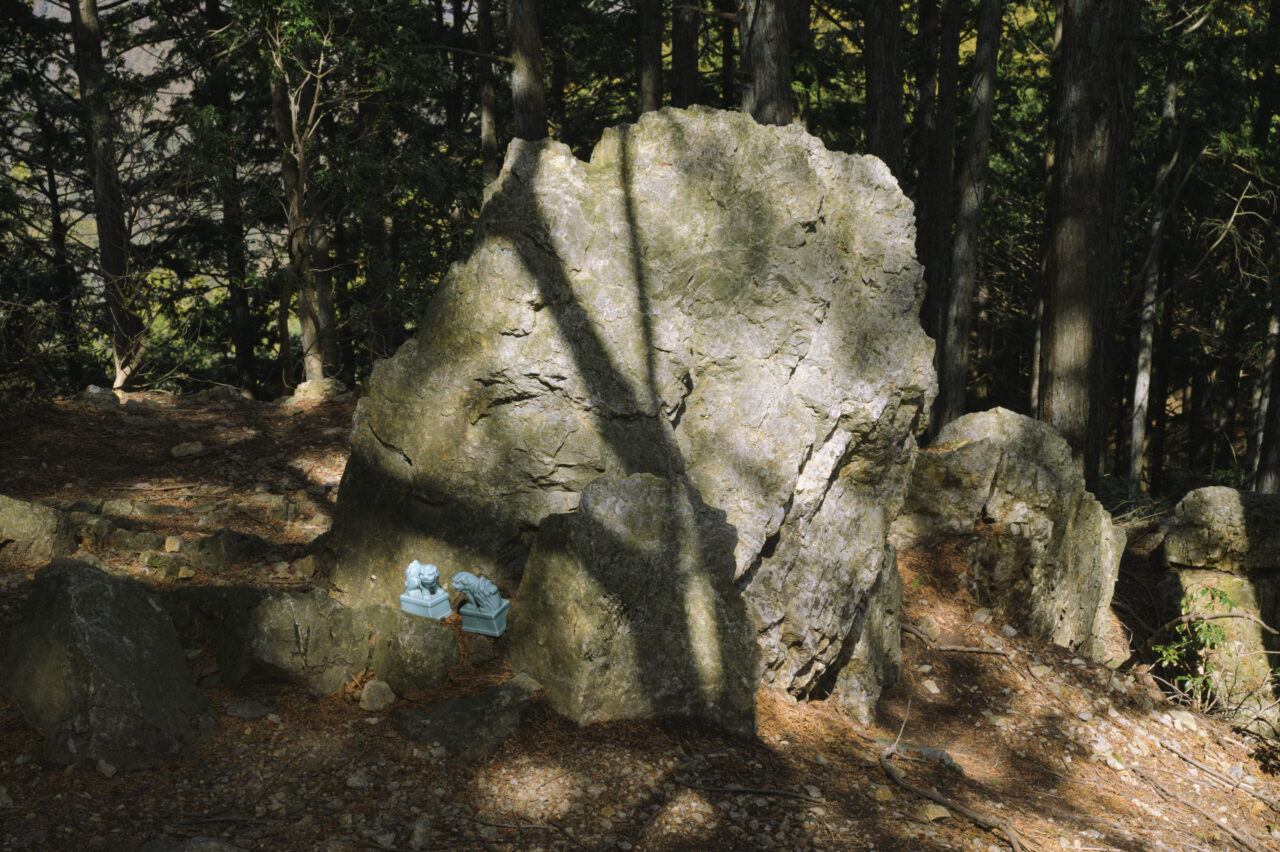 越上山の磐座