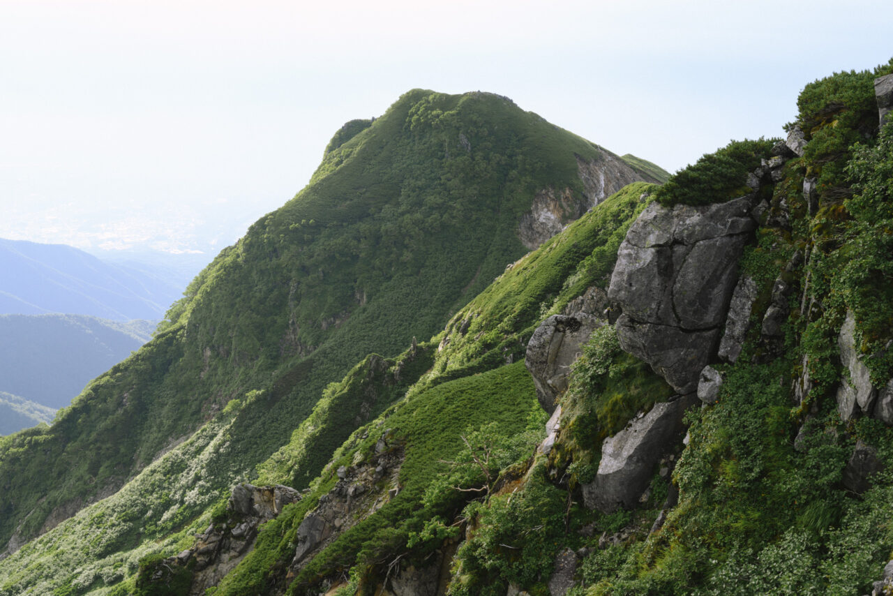 赤椰岳の衛生峰